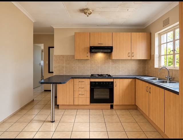 2 BEDROOM SECTIONAL TITLE FOR SALE IN MINNEBRON
